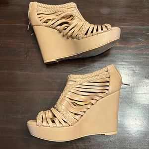 Torrid Wide Width Platform Wedge. 4-5in Heel with 2in Platform.